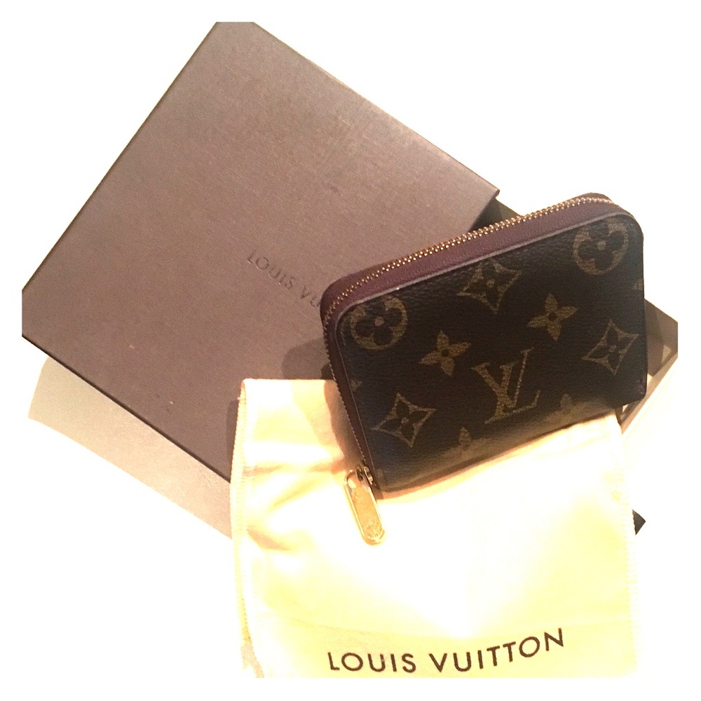 Louis Vuitton Zippy Monogram Wallet